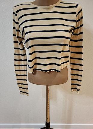 Лонгслив укороченный с длинным рукавом