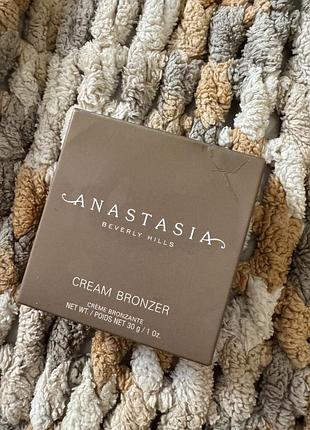 Кремовий бронзер anastasia beverly hills cream bronzer відтінок amber 30 г