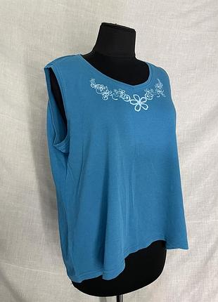 Женская майка голубая с принтом цветов