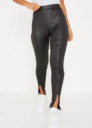 Черные леггинсы с разрезами под кожу,i saw it first