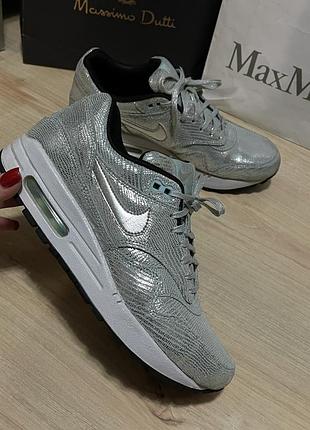 Кроссовки nike кожа натуральная!!️ оригинал р.39 (25см )