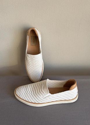 Туфлі сліпони кеди човники