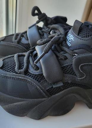 Кросівки чорні 24,5см