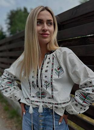 Вишиванка жіноча