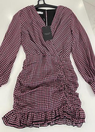 Платье от loavies