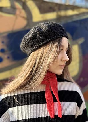 Стильный маленький берет с пайетками, модный тренд весна 2025, ручная работа