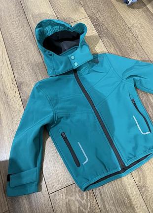 Куртка от ветра и дождя внутри на флисе