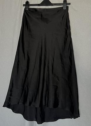 Атласна спідниця