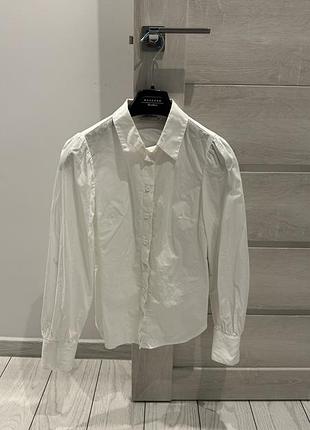 Классическая белая рубашка