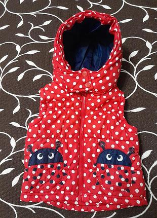 Жилетка весенняя на синтепоне на девочку 1-1,5 года, фирмы bluezoo
