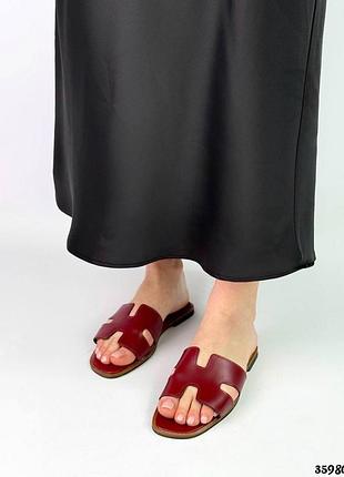 Женские шлепанцы