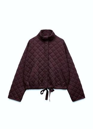 Фактурная стеганая весенняя легкая куртка