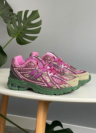 Трендовые женские кроссовки new balance 1906r x jack harlow сиреневые