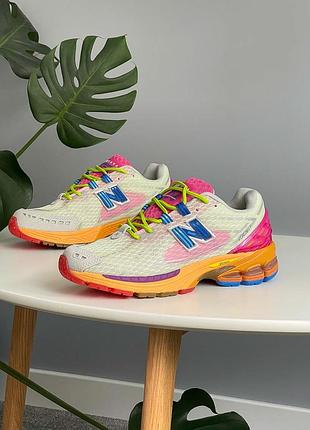 Крутейшие женские кроссовки new balance 1906r action bronson rosewater разноцветные