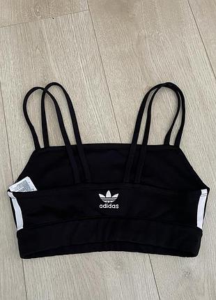 Топ adidas