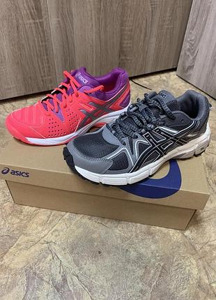 Кроссовки asics
