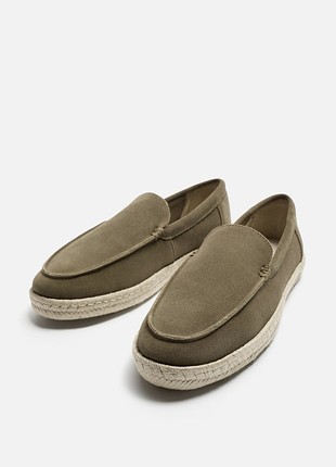 Шкіряні лофери zara
