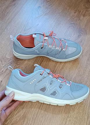 Кроссовки 39-40р. ecco