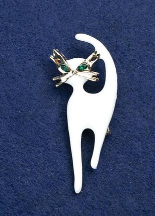 Броская кошочка золотой металл, эмаль и стразы 45x40мм+-