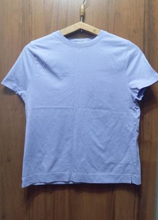 Жіноча футболка