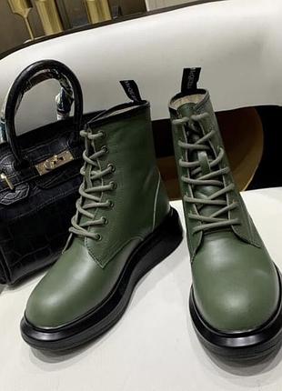 Зелені теплі черевики