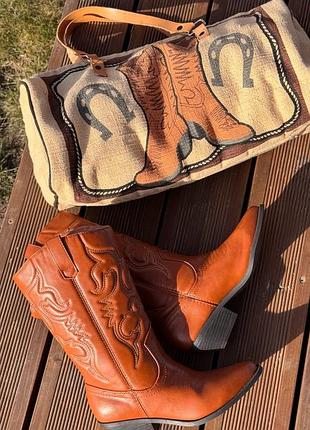 Сапоги сказки в комплекте с сумкой