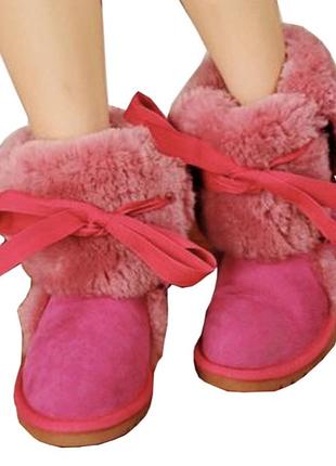 Малинові чоботи