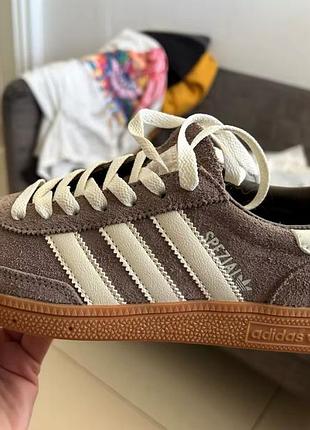 Кроссовки adidas spezial