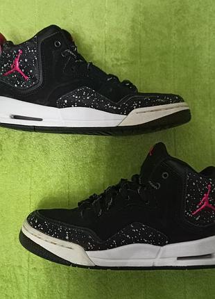 Кроссовки nike jordan