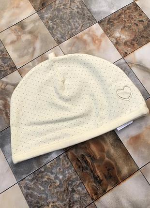 Шапка в капленке