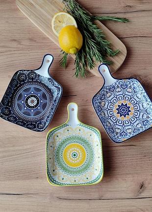 Тарелка с ручкой 22см