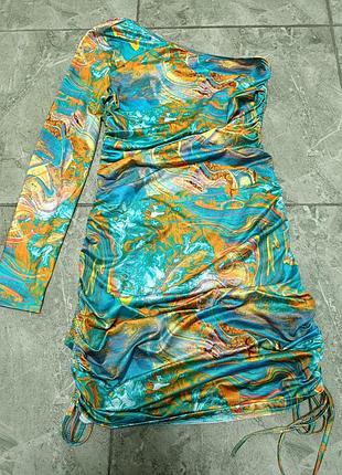 Яркое платье shein