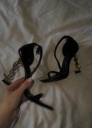 Подборы Yves Saint Laurent