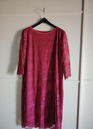 Платье из кружева