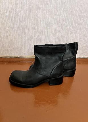 Новые кожаные сапоги zara