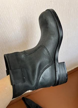 Новые кожаные сапоги zara