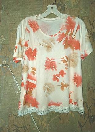 Нежная красивая футболка xl/50-52