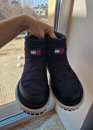 Стильные снегоходы tommy jeans