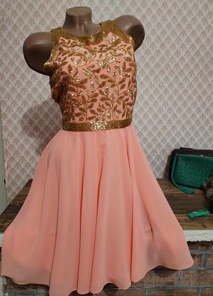 Платье вышитое бисером💚💚💚