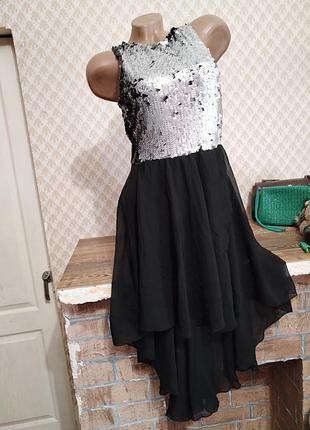 Платье с пайетками