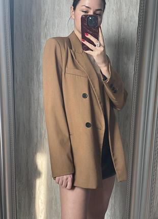 Коричневый пиджак zara