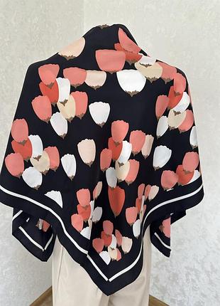 Шикарна  велика саржева хустка в принт тюльпани