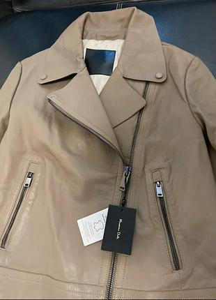 Шкіряна куртка від massimo dutti