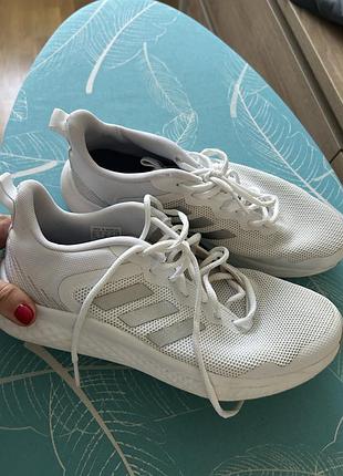 Кросівки adidas