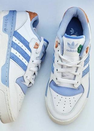 Кросівки adidas original