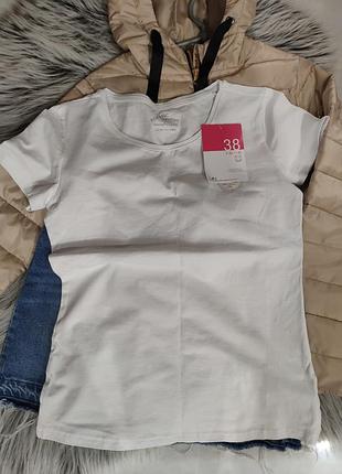 Белая базовая женская футболка, m