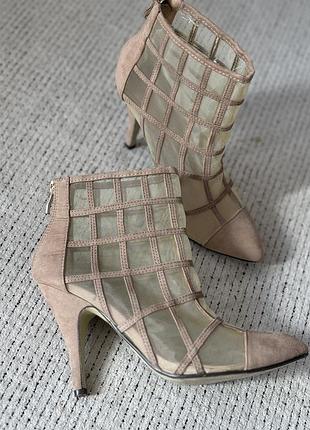 Ботільйони туфлі