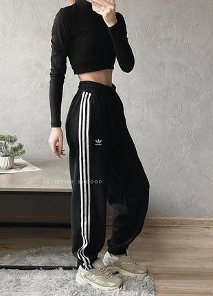 Нові оригінальні джогери adidas адідас жіночі спортивні штани оверсайз з лампасами полосками чорні