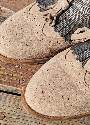 Замшевые лоферы женские