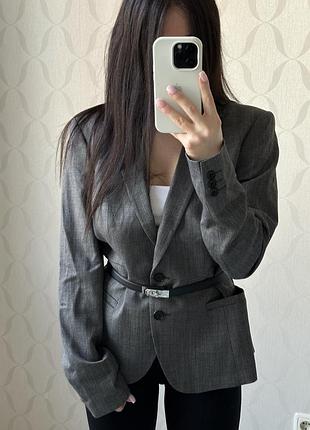Пиджак серый